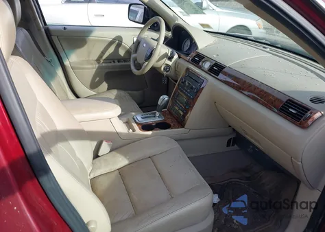 2007 Ford Five Hundred Limited из США, поврежденный, VIN 1FAHP251X7G143847